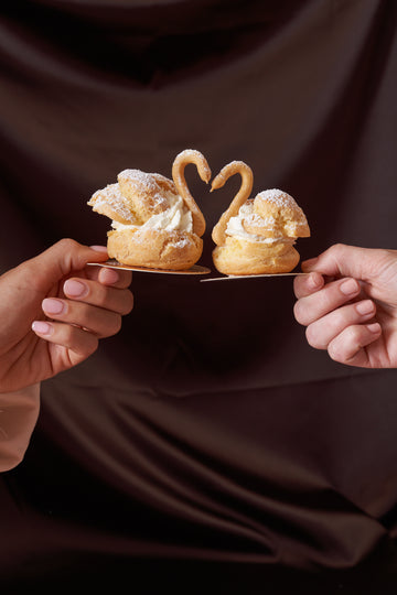 Swan Cream Puff